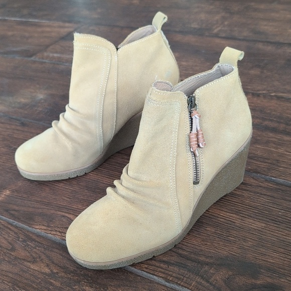 Sperry Shoes - Sperry Top Slider Harper Kara Tan Suede Wedge Ankle Bootie - Women's 9
